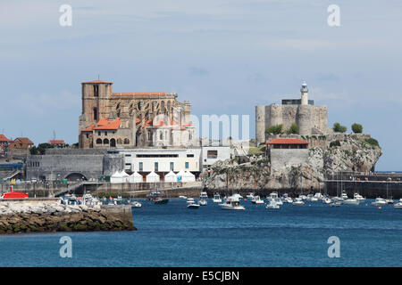 Alte Kathedrale in Castro Urdiales, Kantabrien, Spanien Stockfoto