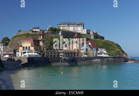 Casino und Oberstadt, Granville, Halbinsel Cotentin, Département Manche, Region Basse-Normandie, Frankreich Stockfoto