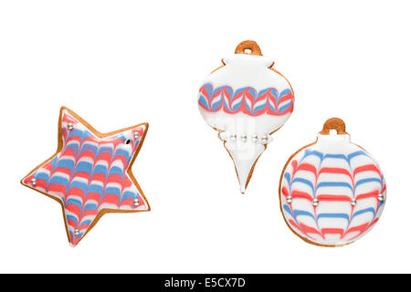 Weihnachten Hintergrund mit Lebkuchen verziert mit royal Icing, isoliert auf weiss. Stockfoto