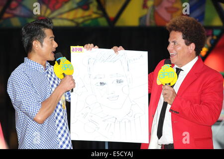 Hong Kong, China. 27. Juli 2014. Sänger und Schauspieler Aaron Kwok besucht Romero Britto Kunst-Aktivität in Hong Kong, China auf Sonntag, 27. Juli 2014. © TopPhoto/Alamy Live-Nachrichten Stockfoto