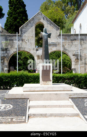 Statue vor dem Osttor, Kos-Stadt, Kos, Dodekanes, Griechenland. Stockfoto