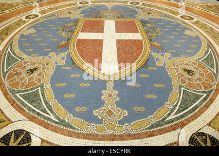 Mosaik-Böden in der Galleria Vittoria Emanuele II, Mailand, Italien. Stockfoto