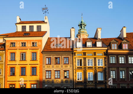 Historische Gebäude am Marktplatz Altstadt. Warschau, Polen Stockfoto