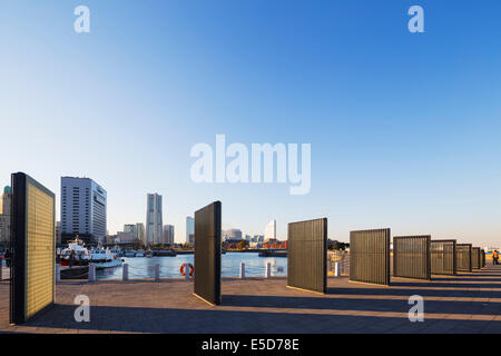 Asien; Japan; Honshu; Yokohama Bay und skyline Stockfoto