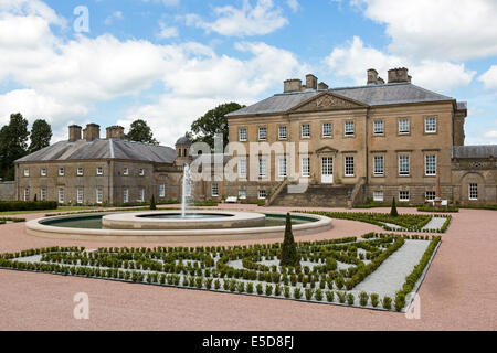 Fassade von Dumfries House in der Nähe von Cumnock, Ayrshire, Schottland, UK. Stockfoto