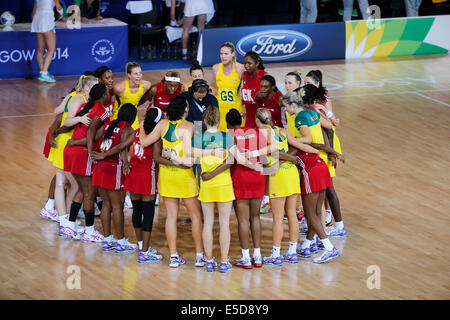 SECC, Glasgow, Schottland, Großbritannien. 28. Juli 2014. Commonwealth Games Tag 5.  Korbball vorläufige Runde Gruppe B Australien gegen Trinidad und Tobago.  Australien gewinnt 69 Tore, 34. Bildnachweis: ALAN OLIVER/Alamy Live-Nachrichten Stockfoto