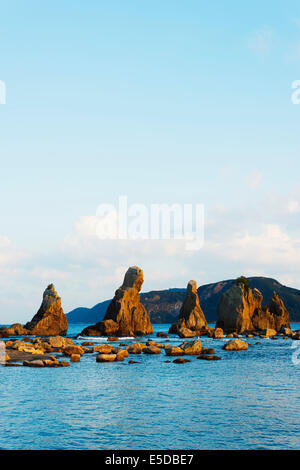 Asien; Japan; Honshu; Präfektur Wakayama; Hashikuiiwa; Rock-stacks Stockfoto