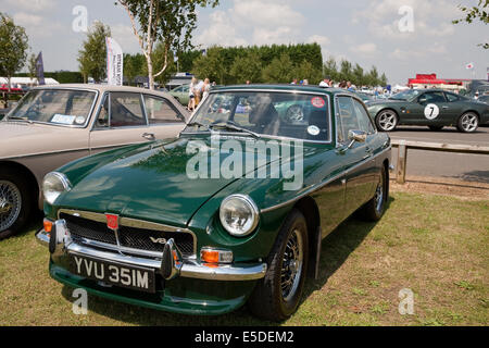 MG Gt V8 3528CC Coupé Baujahr 1974 in Silverstone auf Oldtimer Day Stockfoto