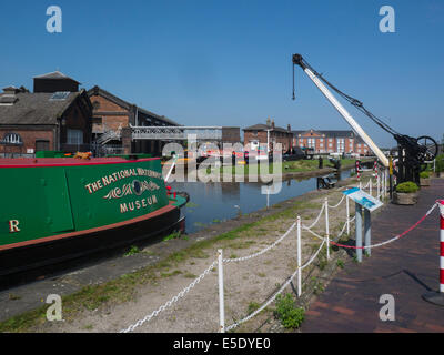 Historische 15-04 Ausstellungen National Waterways Boot Museum Ellesmere Port Cheshire England home Sammlung ihrer Nation Kanal Fluss wasserstraße Geschichte Stockfoto