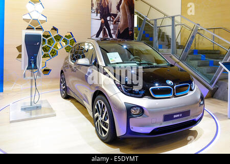 BMW i3 ist das weltweit erste Premium-Elektro-Auto Stockfoto