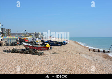 Strand und Meer promenade am Bognor. West Sussex. England. Mit Menschen am Strand und zu Fuß. Stockfoto