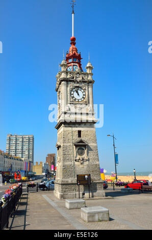 Margate, Kent, England, UK. Margate Clock Tower (1869 - zum Gedenken an Königin Victorias goldenes Jubiläum) Stockfoto