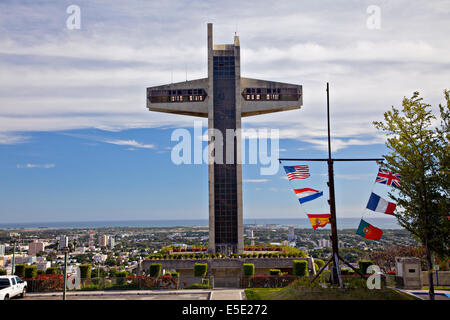 100-Fuß hohen kreuzförmigen Aussichtsturm genannt El Vigia Cross Vigia Hügel 21. Februar 2009 in Ponce, Puerto Rico. Stockfoto