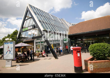 Birchanger Dienstleistungen Service Station uk auf der m11 uk Autobahn grüne willkommene Abwechslung Stockfoto