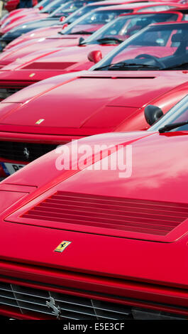 Linien der Ferrari Autos Stockfoto