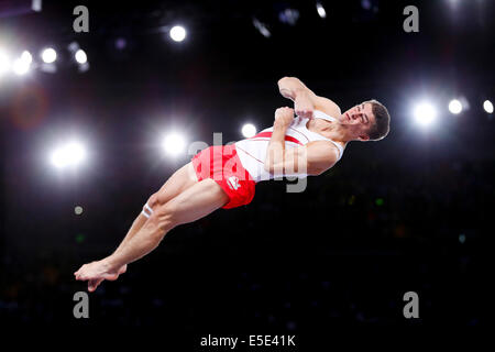 Glasgow, Schottland. 29. Juli 2014. Glasgow 2014 Commonwealth Games Day 6. Künstlerische Gymnastik. Max Whitlock von England führt einen Tresor während das Herren-Team-Finale. Bildnachweis: Aktion Plus Sport/Alamy Live-Nachrichten Stockfoto