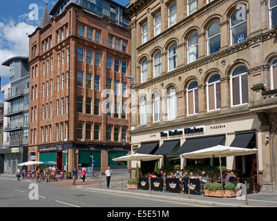 Café Kultur & draußen essen und trinken in Ingram Street Merchant City in Glasgow Schottland Stockfoto