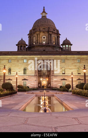 Verteidigungsministerium Parlamentsgebäude, Raisina Hill, Rajpath, New Delhi, Indien Stockfoto