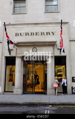 BURBERRY Store in der Bond Street Stockfoto