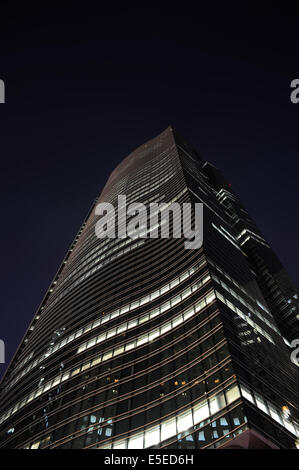 Nachtansicht des Shiodome City Center In Shiodome, Tokyo, Japan Stockfoto