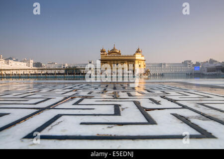 Der Goldene Tempel Sikh Heiligtum, Amritsar, Punjab, Indien Stockfoto