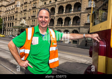 Melbourne Australien, Spring Bourke Street Station, Straßenbahn, Trolley, City Circle Line, Fahrer, Betreiber, Männer, Männer, reflektierende Weste, AU140321016 Stockfoto