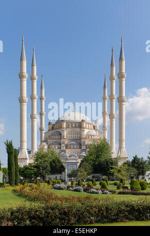 Sabanci Zentralmoschee, Sabancı Merkez Camii, die größte Moschee der Türkei, Merkez Park, Adana, Çukurova, mediterran Stockfoto