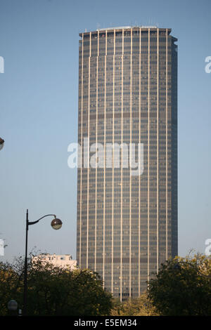 Tour Montparnasse À Paris Stockfoto