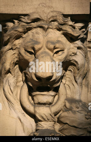 Frankreich, paris 4e, Boulevard Henri IV, Detail immeuble au no 15, Representation d'un lion, Stockfoto