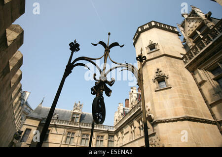 Frankreich, paris 5e, rue du Sommerard, Hotel de Cluny, musee du moyen Alter, puits, Tour, cour d'honneu, Stockfoto