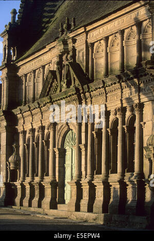 Frankreich, Bretagne, finistere nord, Circuit des enclos paroissiaux, enclos paroissial de Saint Thegonnec, ossuaire, Stockfoto