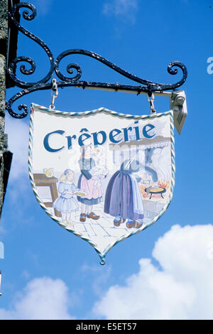 Frankreich, Bretagne, finistere, creperie a locronan, enseigne, ciel, gastronomie, Stockfoto