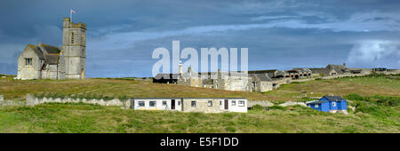 St. Helena-Kirche und das Dorf, Lundy Island, Devon Stockfoto