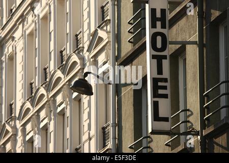 Frankreich, paris 14e, rue du maine, Hotel et son enseigne, hebergement, Stockfoto