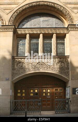 Frankreich, ile de france, paris 9e, 25 rue blanche, fade de l'eglise Evangelique allemande, Detail BAS Reliefdatum: 2011-2012 Stockfoto