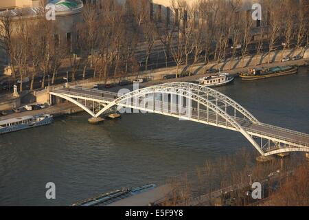 Frankreich, ile de france, paris 7e, Tour eiffel, vue depuis le 2e etage, passerelle debilly, seine, Stockfoto