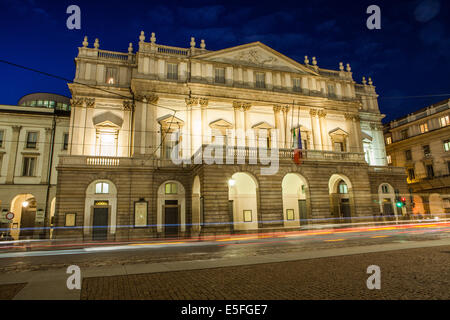 La Scala Theater am Abend in Mailand, Italien Stockfoto