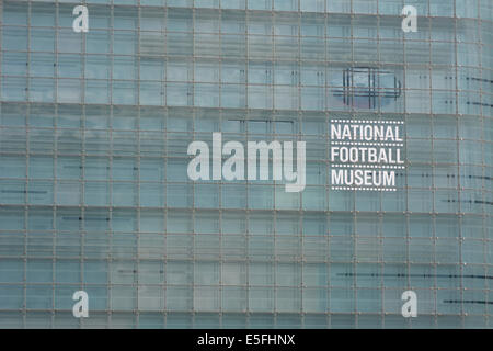 Nationale Fußball-Museum befindet sich im ehemaligen URBIS-Gebäude in der Nähe von Victoria Station im Herzen von Manchester. Stockfoto