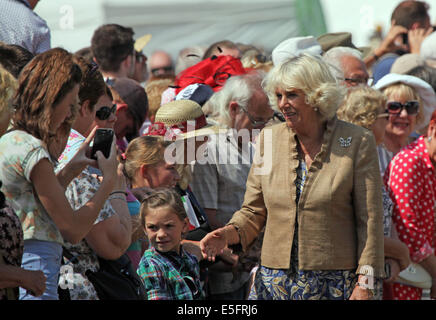 Norfolk, Großbritannien. 30. Juli 2014. Seine königliche Hoheit Prinz Charles, Prince Of Wales und Camilla, Herzogin von Cornwall, besuchen die 133. Sandringham Flower Show in Norfolk Credit: Ian Ward/Alamy Live News Stockfoto