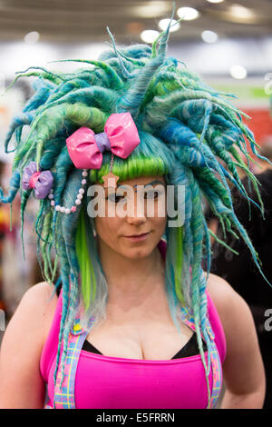 LONDON, ENGLAND weibliche Cosplayer bei Hyper Japan in Earls Court. Stockfoto