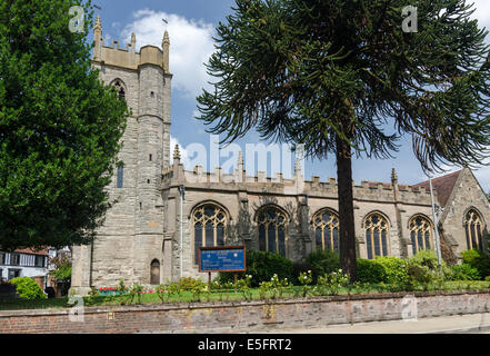 Pfarrkirche St. Nikolaus in der Warwickshire Markt Stadt Alcester Stockfoto