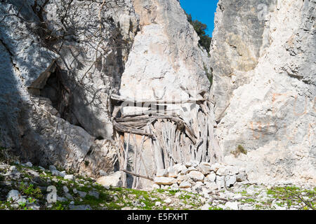 Trekking Trail nach Cala Mariolu, Baunei, Sardinien, Italien Stockfoto