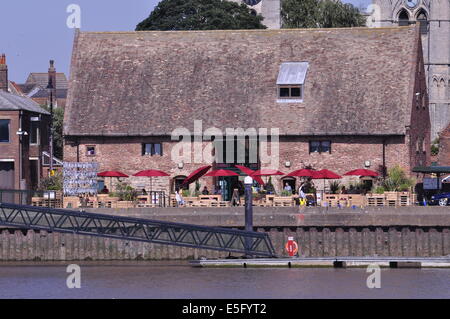 Die grünen Quay, Marriott Lager, South Quay, King's Lynn, Norfolk. Stockfoto