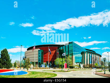 DENVER - 30. April 2014: Pepsi Center am 30. April 2014 in Denver, Colorado. Es ist eine Mehrzweckhalle in Denver, Colorado, Uni Stockfoto