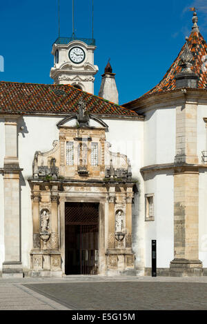 Portugal, Beira Litoral, Coimbra, die Porta Ferrea Tür an der Universität von Coimbra Stockfoto