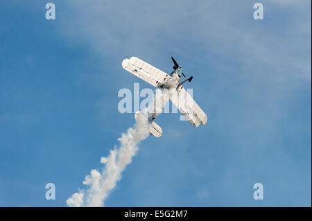 Akrobatischen Flugzeug Bücker Bu Jungmann Stockfoto