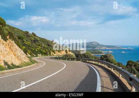 Panoramastraße entlang der Küste in Teulada, Sardinien, Italien Stockfoto