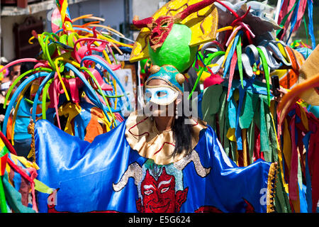 Caldas Riosucio Karneval ist eines der schönsten Feste Kolumbien und zieht eine große Zahl von in- und ausländischen v Stockfoto