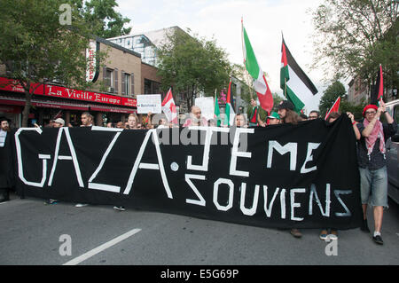 Montreal, Kanada. 30. Juli 2014. Ward nahm auf die Straße zu protestieren gegen die kontinuierliche Bombardierung des Gazastreifens, die in einer wachsenden Zahl von palästinensischen zivilen Casulaties resultiert. Bildnachweis: Megapress/Alamy Live-Nachrichten Stockfoto