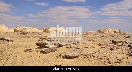 Bildung Kalkfelsen im westlichen Weiße Wüste, Ägypten Stockfoto